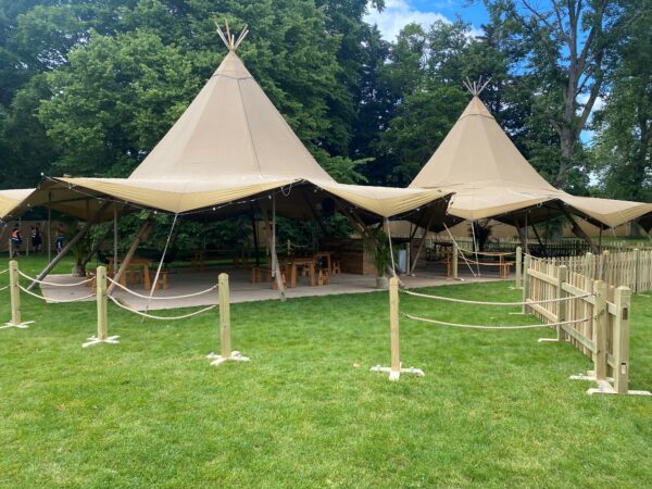 Natural Wooden Rope and Post Fencing/Barrier